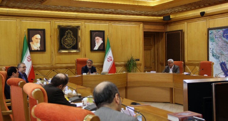 رحمانی فضلی: از اقدامات نمایشی در مقابله با کرونا پرهیز شود