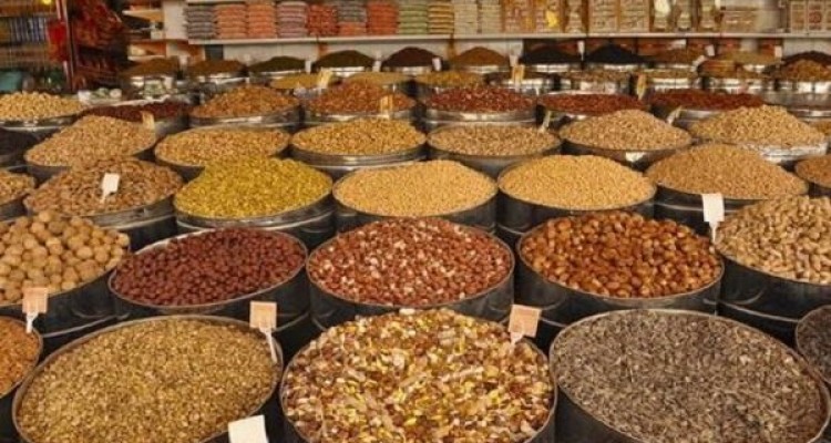 توصیه های تغذیه ای در روزهای کرونایی/ در چه صورت آجیل بخوریم 