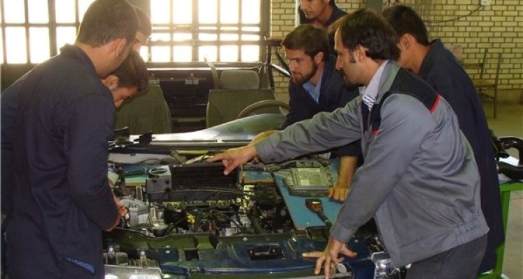 حمایت مالی از دانشگاههایی که به اشتغالزایی دانشجویان کمک می کنند