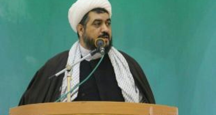 معرفی یک شخص معلوم‌الحال به عنوان نماد سینه‌ستبر ایران اقدامی ضدفرهنگی بود 