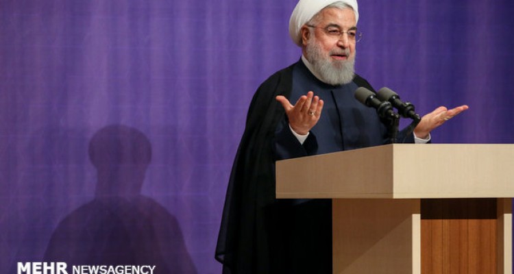 روحانی، طرح‌های ملی وزیربنایی استان فارس راافتتاح کرد