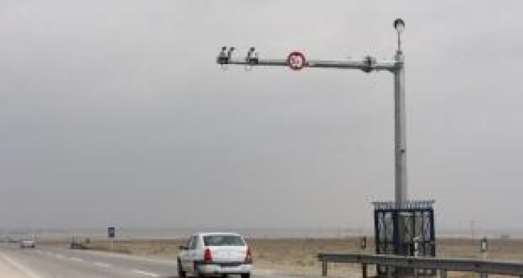 استقرار ۳۰ دستگاه سامانه ثبت تخلف در محورهای مواصلاتی کرمانشاه 