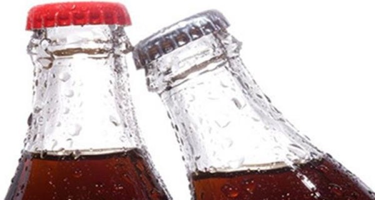 مصرف زیاد نوشابه های گازدار به کلیه ها آسیب می رساند