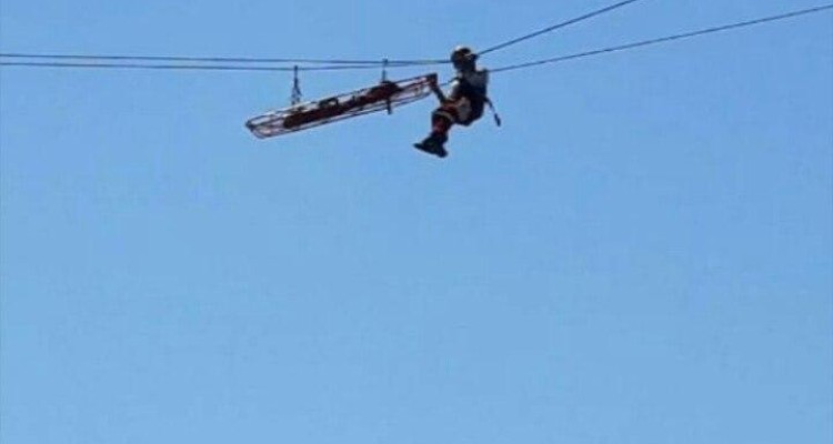 عملیات نفسگیر نجات یک زن در ارتفاعات در بند صحنه