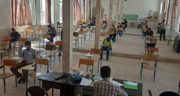  امتحانات نهایی مدارس شهرستان صحنه با اجرای پروتکلهای بهداشتی انجام شد
