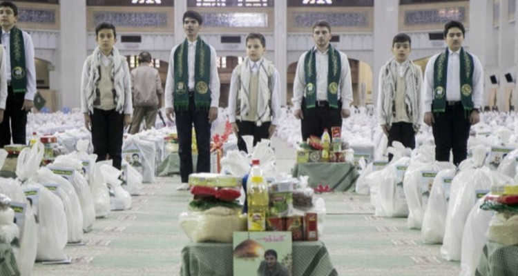  اعطای کمک‌های مومنانه به خانواده‌های دانش‌آموزان نیازمند کرمانشاهی