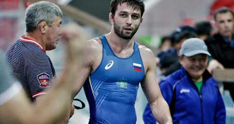 قهرمان کشتی المپیک به میادین بازگشت