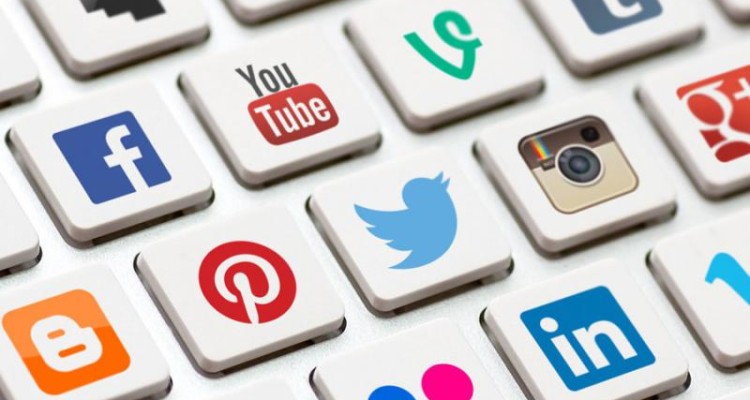 	اثر منفی شبکه های اجتماعی بر زندگی انسان ها 