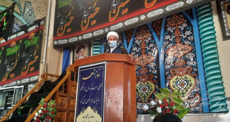 مسئولین ما باید مطیع امر رهبری باشند 