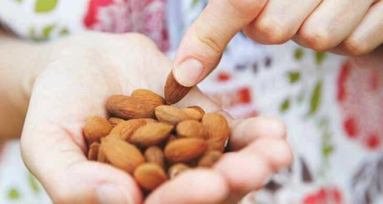  چند خوردنی مفید برای قبل از خواب