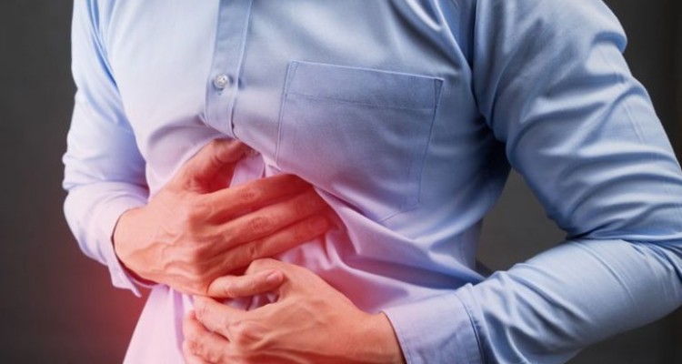 ورم معده دارید؟ این ۴ عادت را ترک کنید