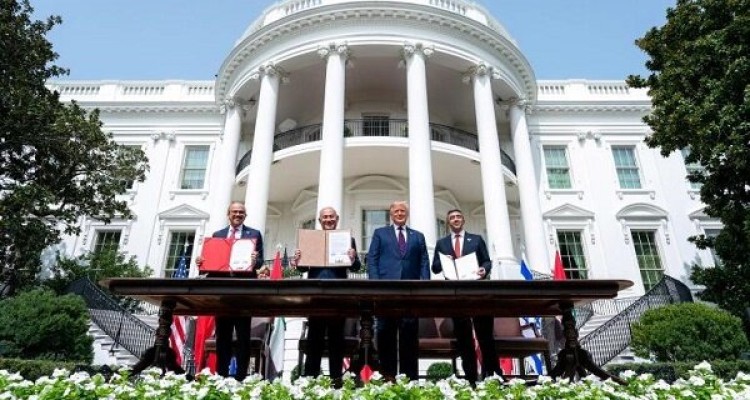 دست دوستی منامه و ابوظبی به صهیونیسم؛ سازش در برابر هیچ