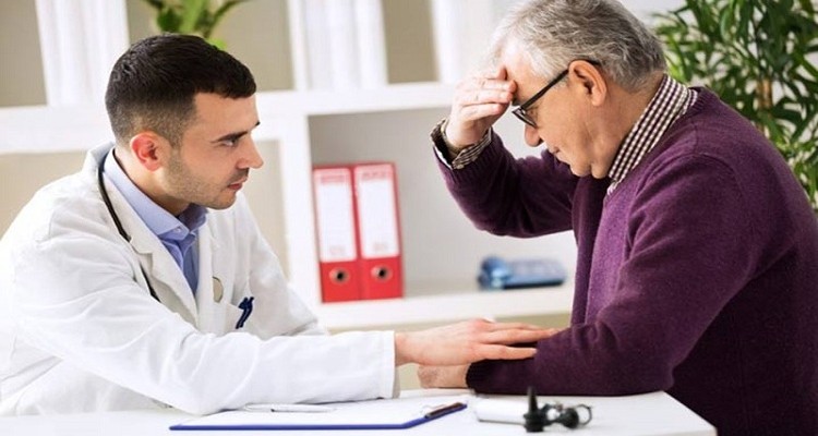 حضور روانپزشک و روانشناس در بیمارستان های کرونایی لازم است