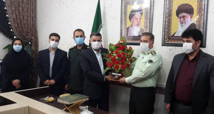 جمعی از مسئولین شهرستان صحنه با فرماندهی و کارکنان نیروی انتظامی دیدار کردند