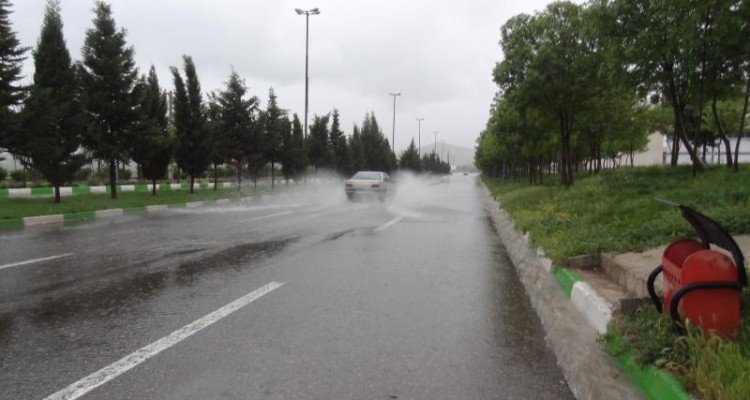 میزان بارش ۲۴ساعت گذشته در صحنه 23.3 میلیمتر می باشد