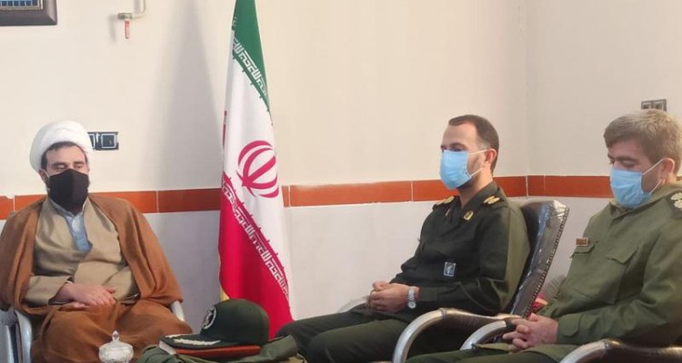 جمعی از مسئولین شهرستان صحنه با امام جمعه این شهرستان دیدار کردند