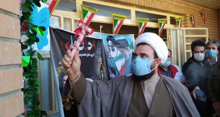 زنگ انقلاب مدارس شهرستان صحنه به صدا درآمد