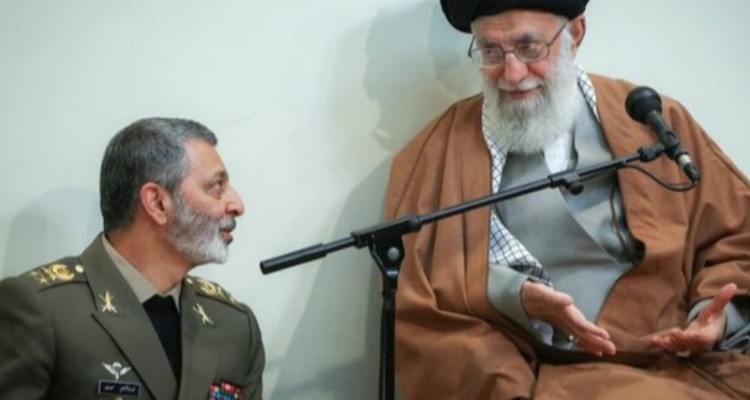 امروز ارتش در صحنه و آماده‌ انجام مأموریت است