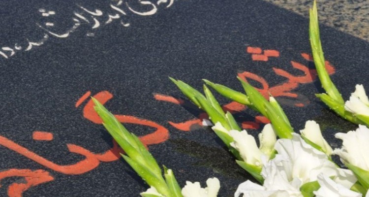 غبارروبی مزارشهدای گمنام شهرستان صحنه