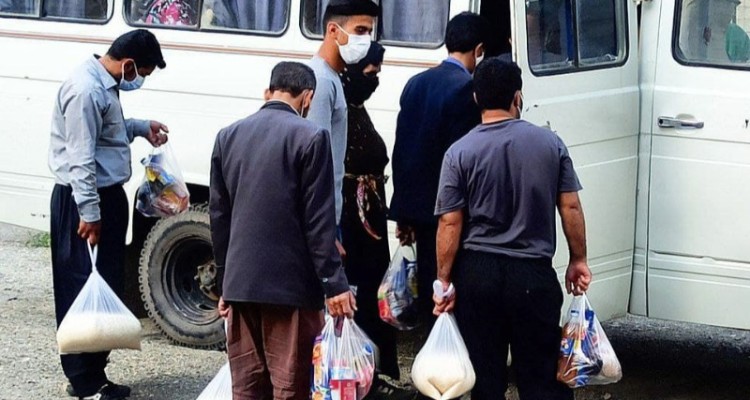 توزیع بسته های حمایتی توسط سپاه صحنه در شب قدر