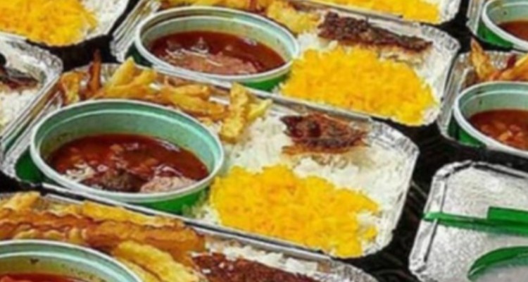 ۶۰۰ پُرس غذای گرم در بین نیازمندان شهرستان پاوه توزیع شد