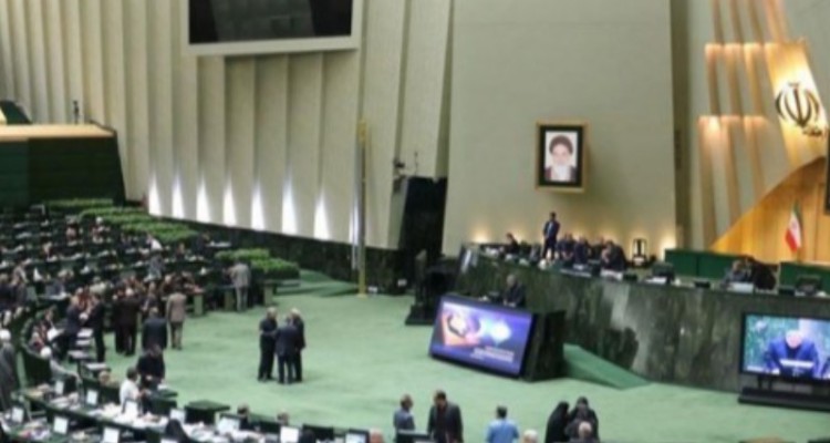 سمت های جدید نمایندگان کرمانشاه در خانه ملت/ از نایب رئیسی حسینی کیا در کمیسیون صنایع تا ریاست حیدری در مجمع نمایندگان