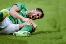 بدشانسی دوباره برای مدافع تیم ملی ایران/پورعلی گنجی رباط پاره کرد