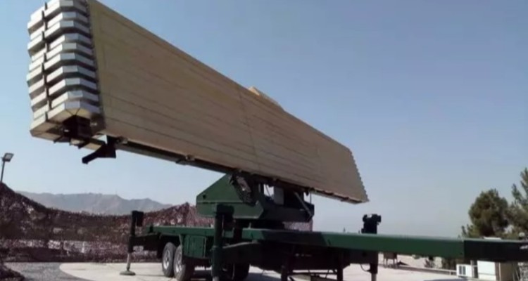 سامانه‌های پدافند هوایی «البرز» و «برهان» رونمایی شد