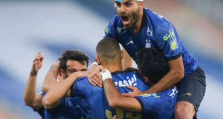 هفته دهم لیگ برتر| استقلال برنده دوئل مدعیان/ صدرجدول آبی شد، سپاهان به رتبه چهارم رسید