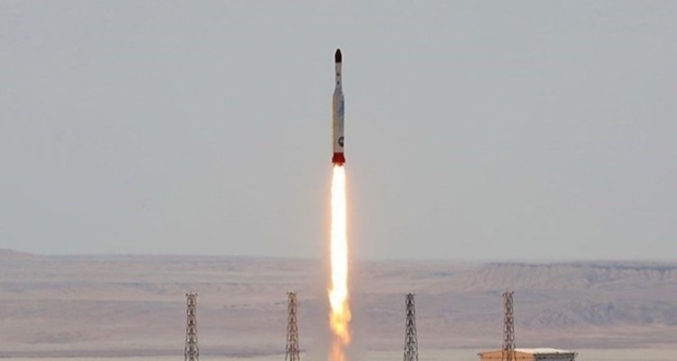پرتاب موفق سه محموله تحقیقاتی توسط ماهواره‌بر سیمرغ