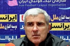 بازی برابری با پرسپولیس داشتیم/ از عملکرد تراکتور راضی هستم