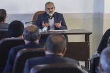 عجیب است که بانیان وضع موجود از دولت طلبکار شده‌اند