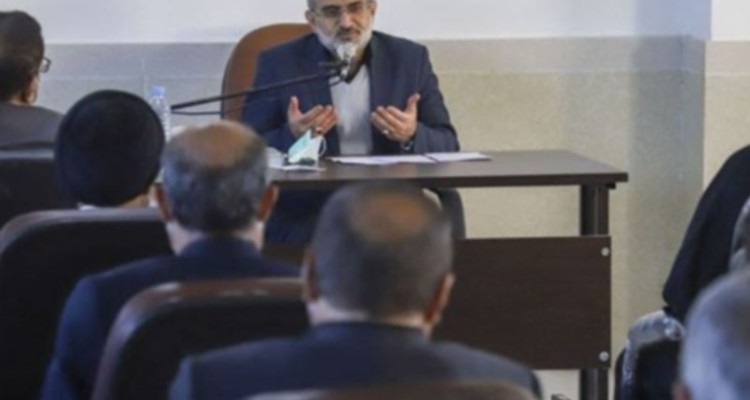 عجیب است که بانیان وضع موجود از دولت طلبکار شده‌اند