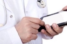 بیش از ۸۰ درصد نسخ را به صورت الکترونیکی دریافت می‌کنیم