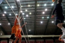 لیگ برتر والیبال| پیروزی بزرگ برای یزدی‌ها در روز پیروزی میزبان‌ها/ زمین‌گیری خودروسازان در کویر و هراز +جدول