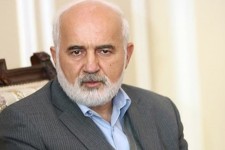 پیشنهاد احمد توکلی به مسئولان: تمام مقامات در سال جدید دریافتی خود را بین ۵ تا ۳۰ درصد کاهش دهند