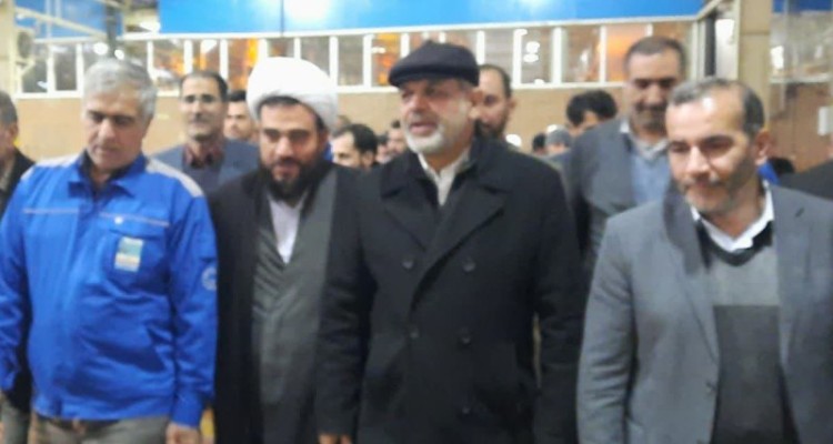 بازدید وزیر کشور از کارخانه ایران خودرو صحنه
