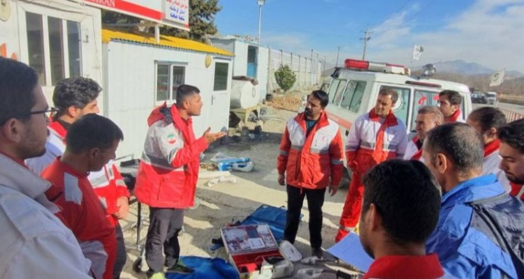 دوره بازآموزی وتوان افزایی پرسنل هلال احمر