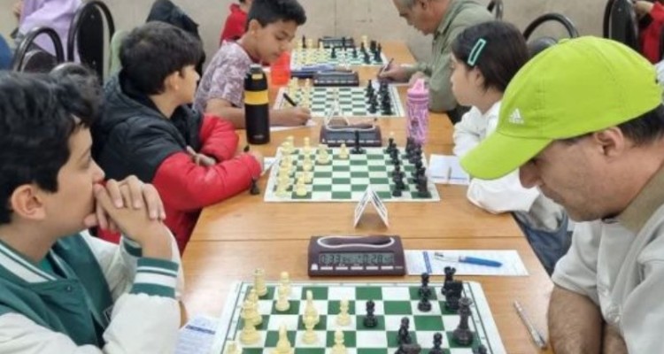 وضعیت شطرنج کرمانشاه مطلوب است