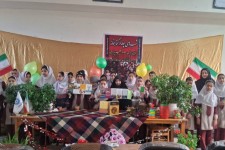 برنامه شب‌های چله در کتابخانه عمومی اقبال لاهوری صحنه