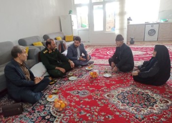 دیدار با خانواده شهدا