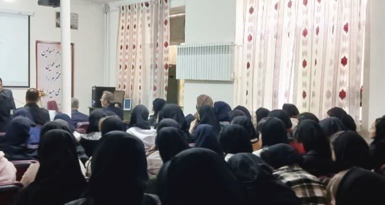 نشست تخصصی پیشگیری از آسیب‌های اجتماعی با محوریت مواد مخدر در کانون فرهنگی حجاب برگزار شد