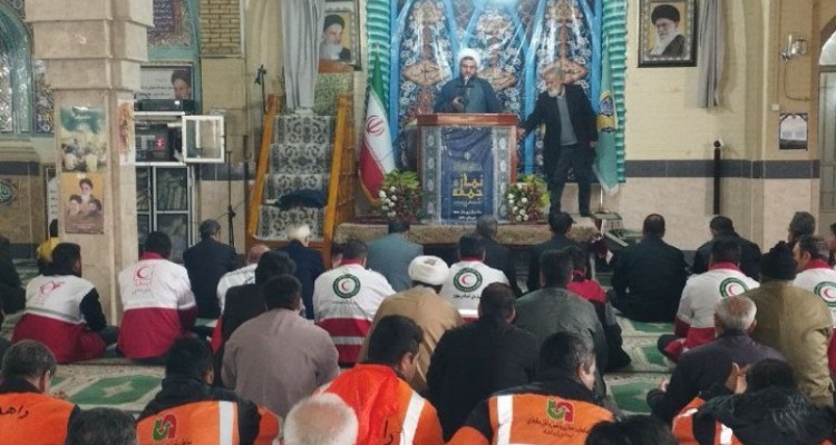 تأکید امام جمعه صحنه بر هوشیاری در برابر جنگ ترکیبی دشمن و ضرورت توجه جدی به معیشت مردم