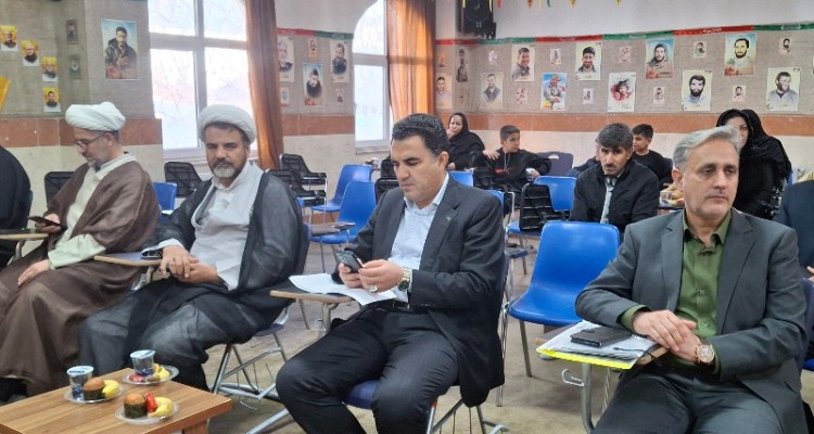 جشن میلاد امیرالمؤمنین(ع) ویژه ایتام در صحنه 