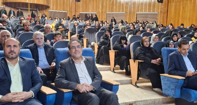 برگزاری جشن میلاد منجی عالم بشریت در شهرستان صحنه