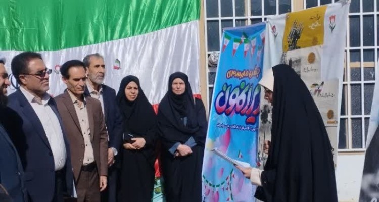 برپایی میز خدمت ادارات در نماز جمعه صحنه