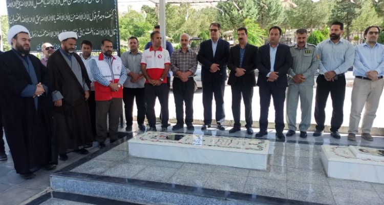 مراسم غبارروبی مزار شهدا به مناسبت هفته جهاد کشاورزی