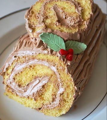 طرز تهیه رولت خامه ای بدون فر طرز تهیه رولت خامه ای بدون فر