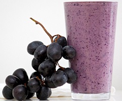  طرز تهیه اسموتی انگور سیاه 