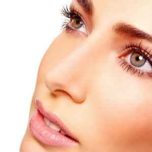  دلایل رشد موهای زائد در صورت 